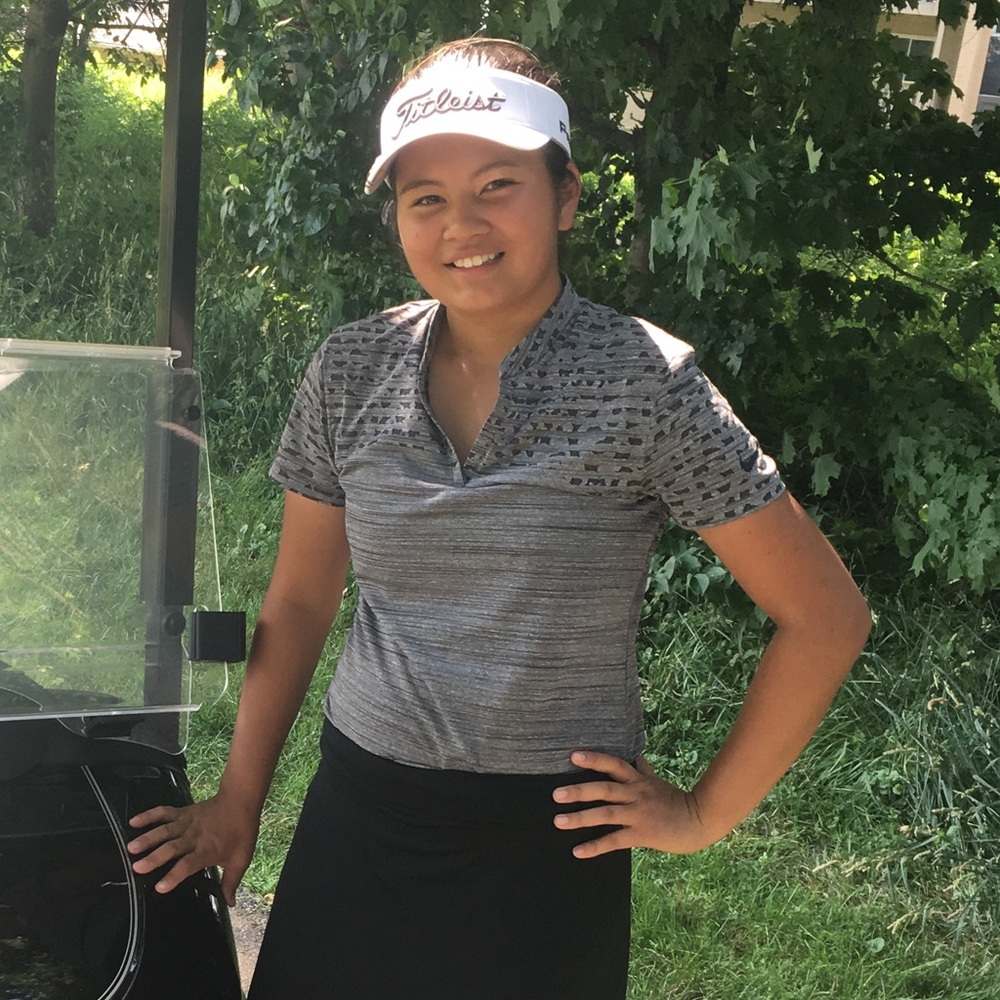 Meet your Posher, Momo